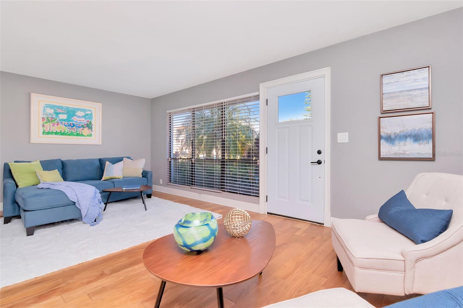 BERKELEY TWNHMS - Residential