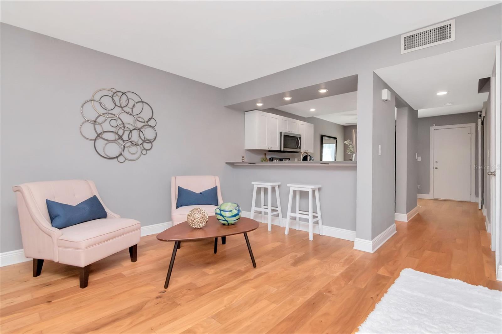 BERKELEY TWNHMS - Residential