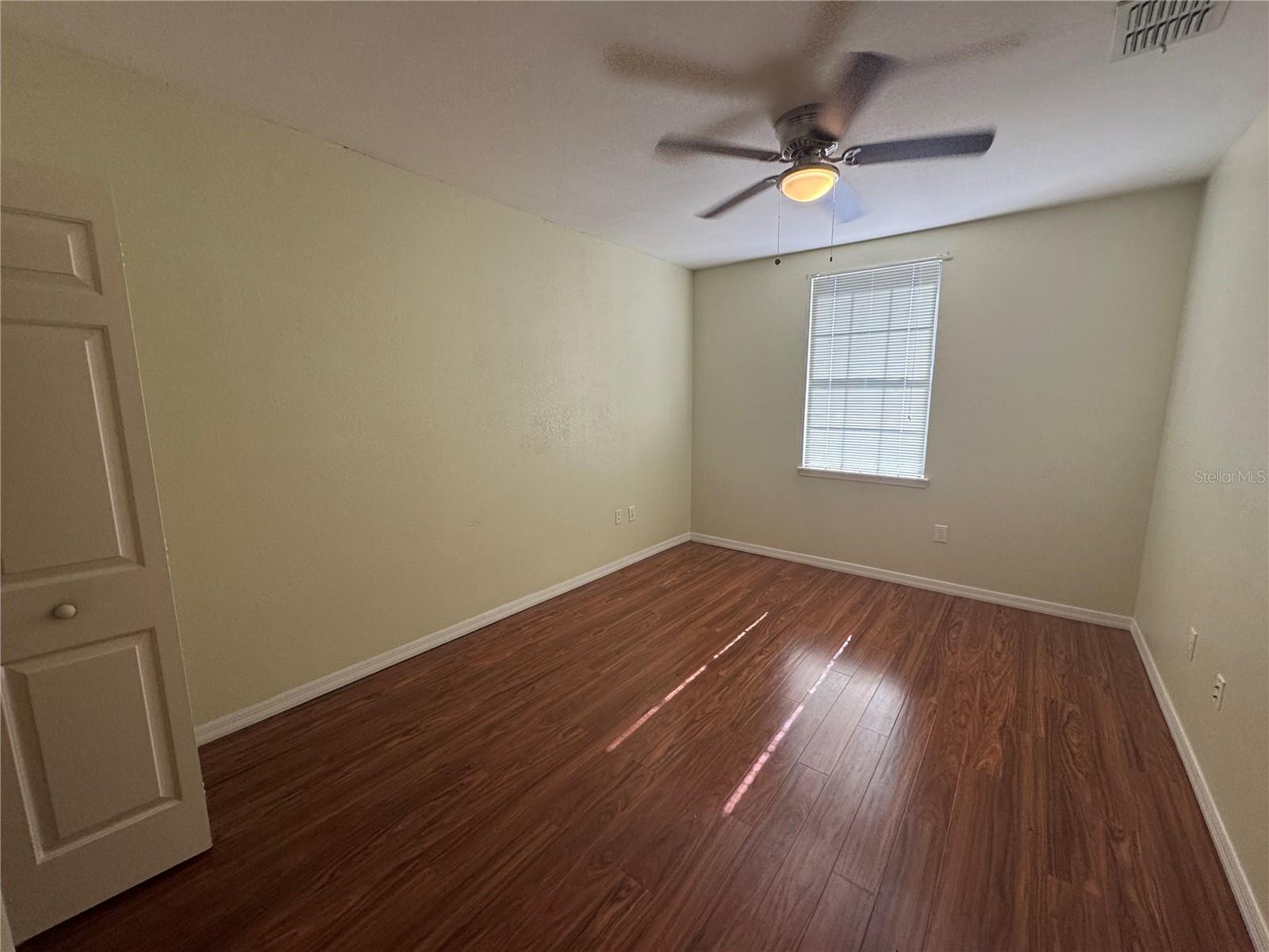 REGISTRY/MICHIGAN PARK CONDO - Residential