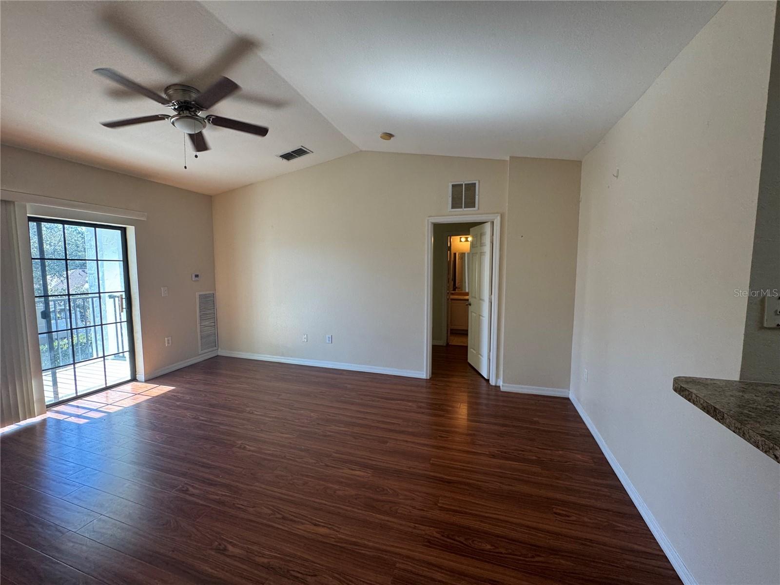 REGISTRY/MICHIGAN PARK CONDO - Residential