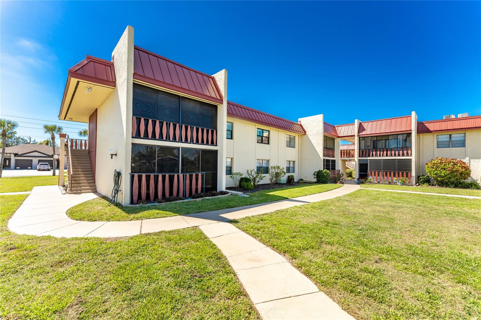 RIVERHOUSE - Residential