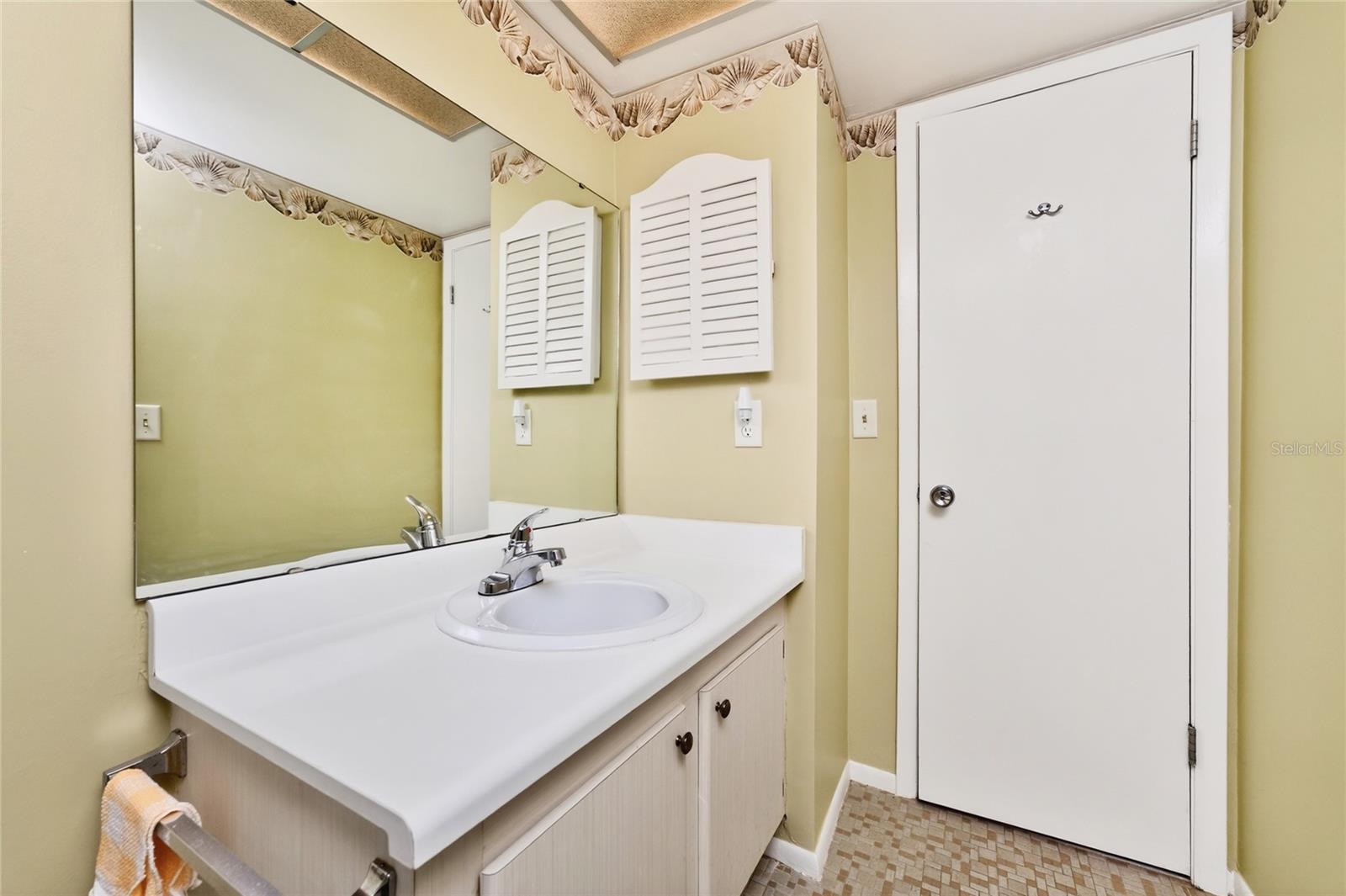 RIVERHOUSE - Residential