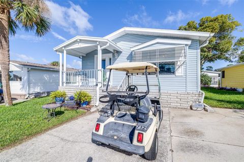 A home in WINTER HAVEN