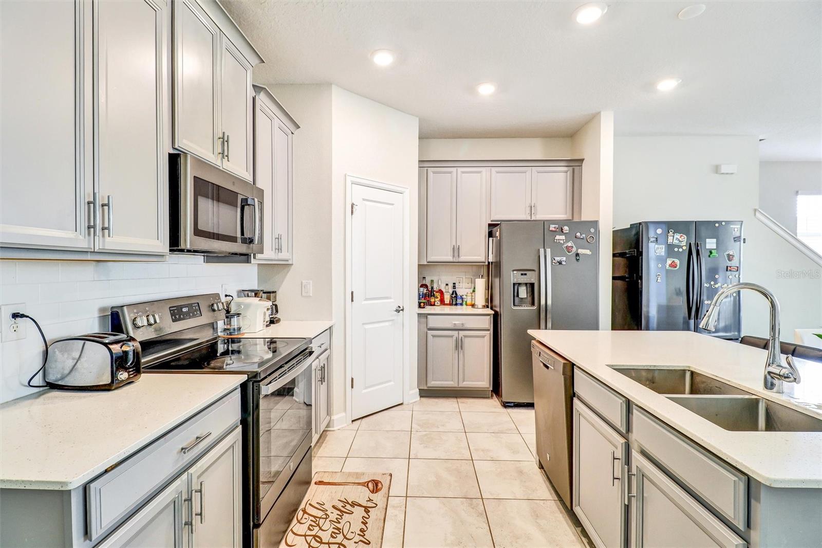 9728 NANCY DREW ALLEY