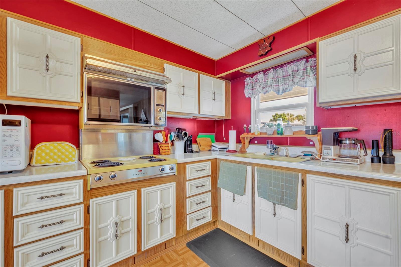 MOLOKAI CO-OP - Residential