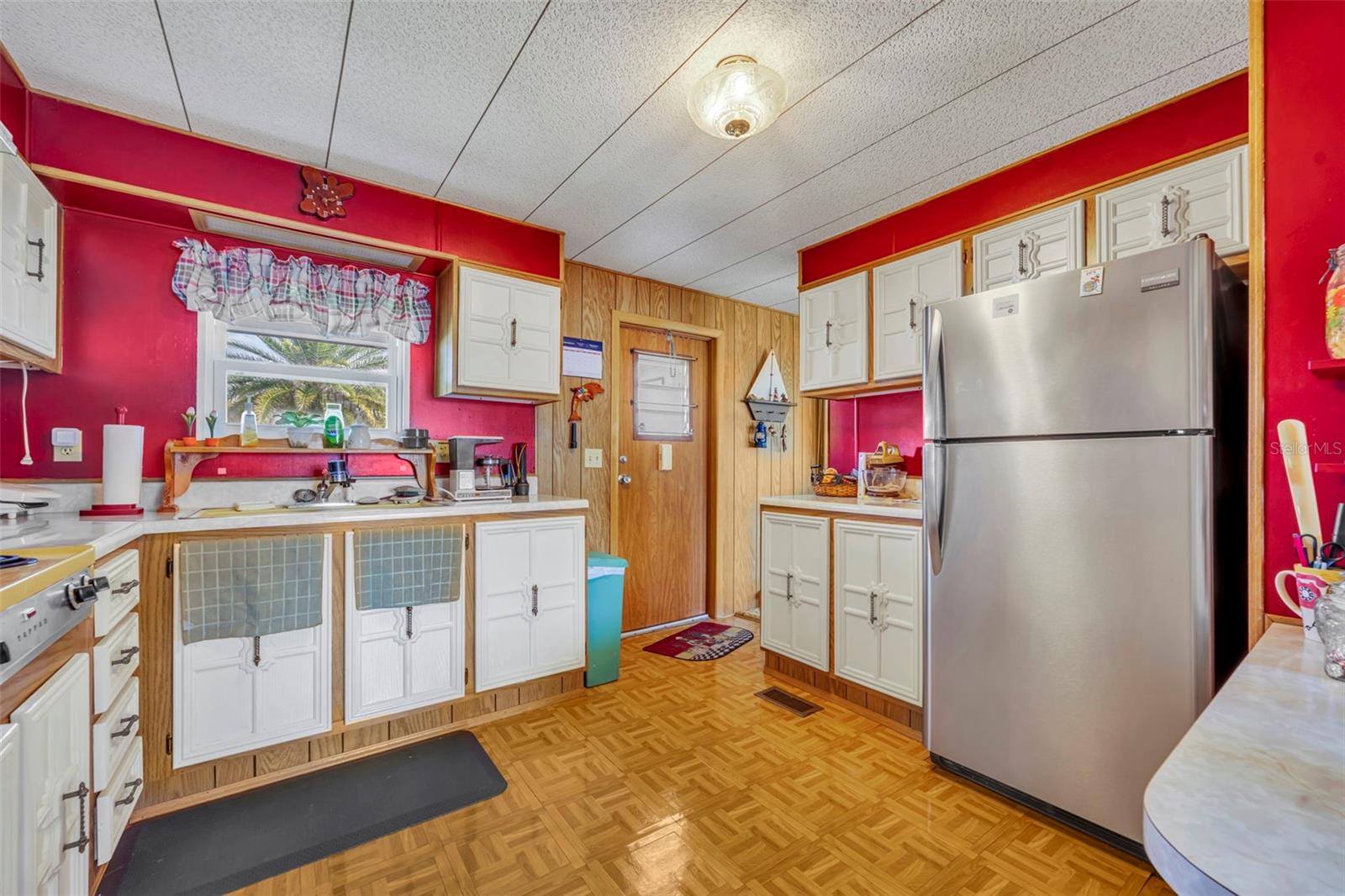 MOLOKAI CO-OP - Residential