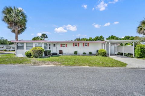 Tiny photo for 270 Palai Avenue, Leesburg, FL 34788 (MLS # G5110451)