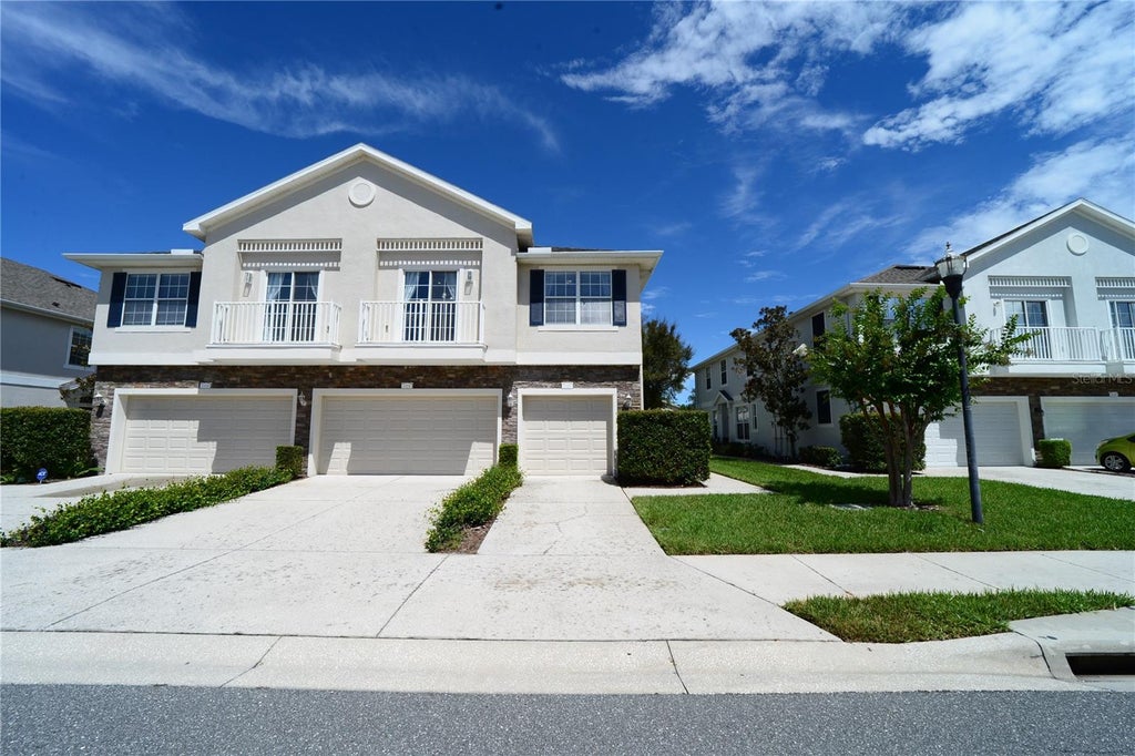 Photo of 2328 Tanbark Ridge Place, Plant City, FL 33563 (MLS # TB8546222)