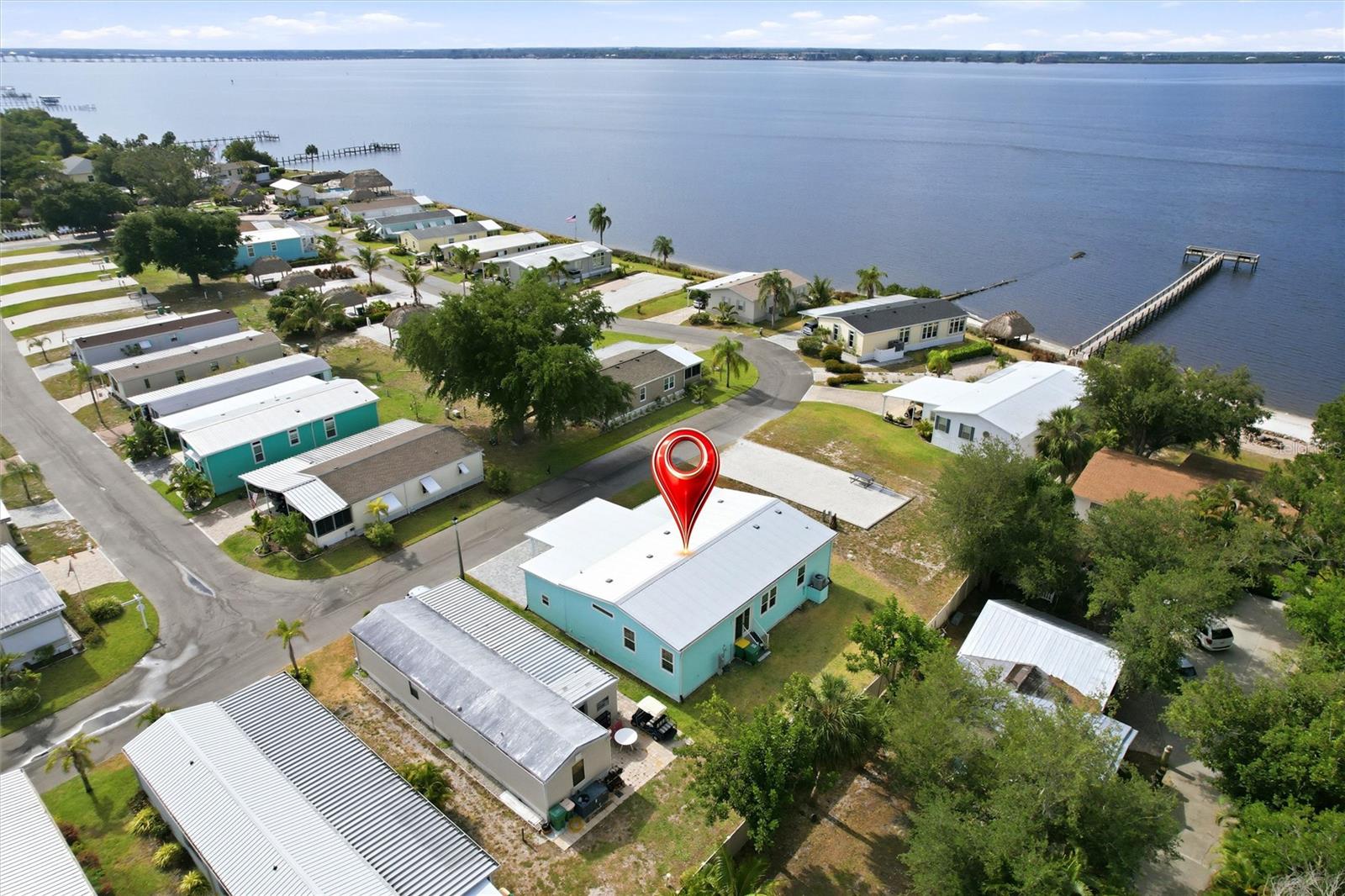 HARBOR VIEW ON THE BAY - Residential