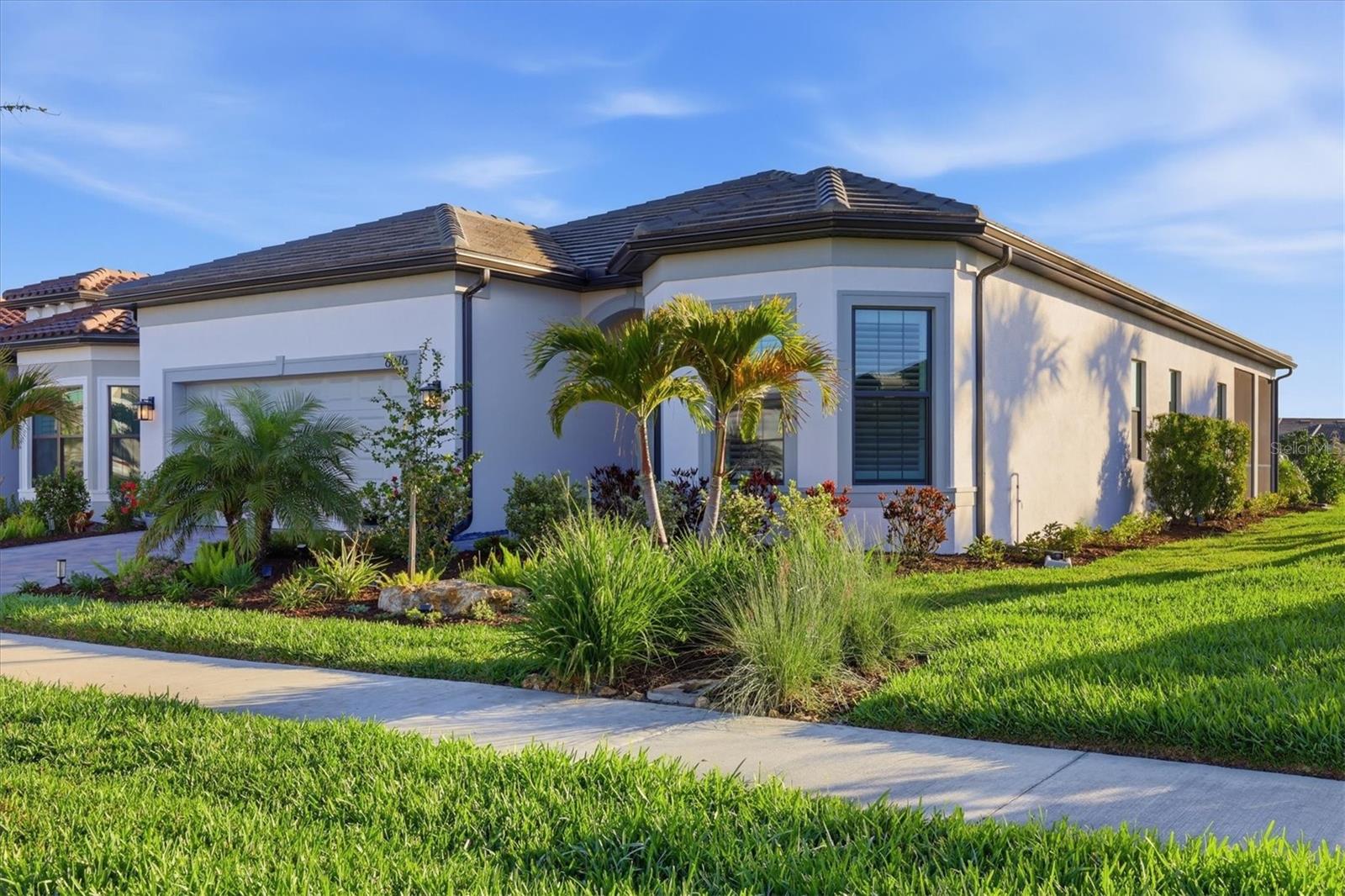 6076 SILVER GRASS COURT