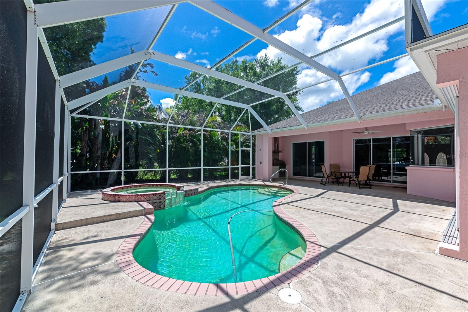 COUNTRY CREEK SUB PH I - Residential