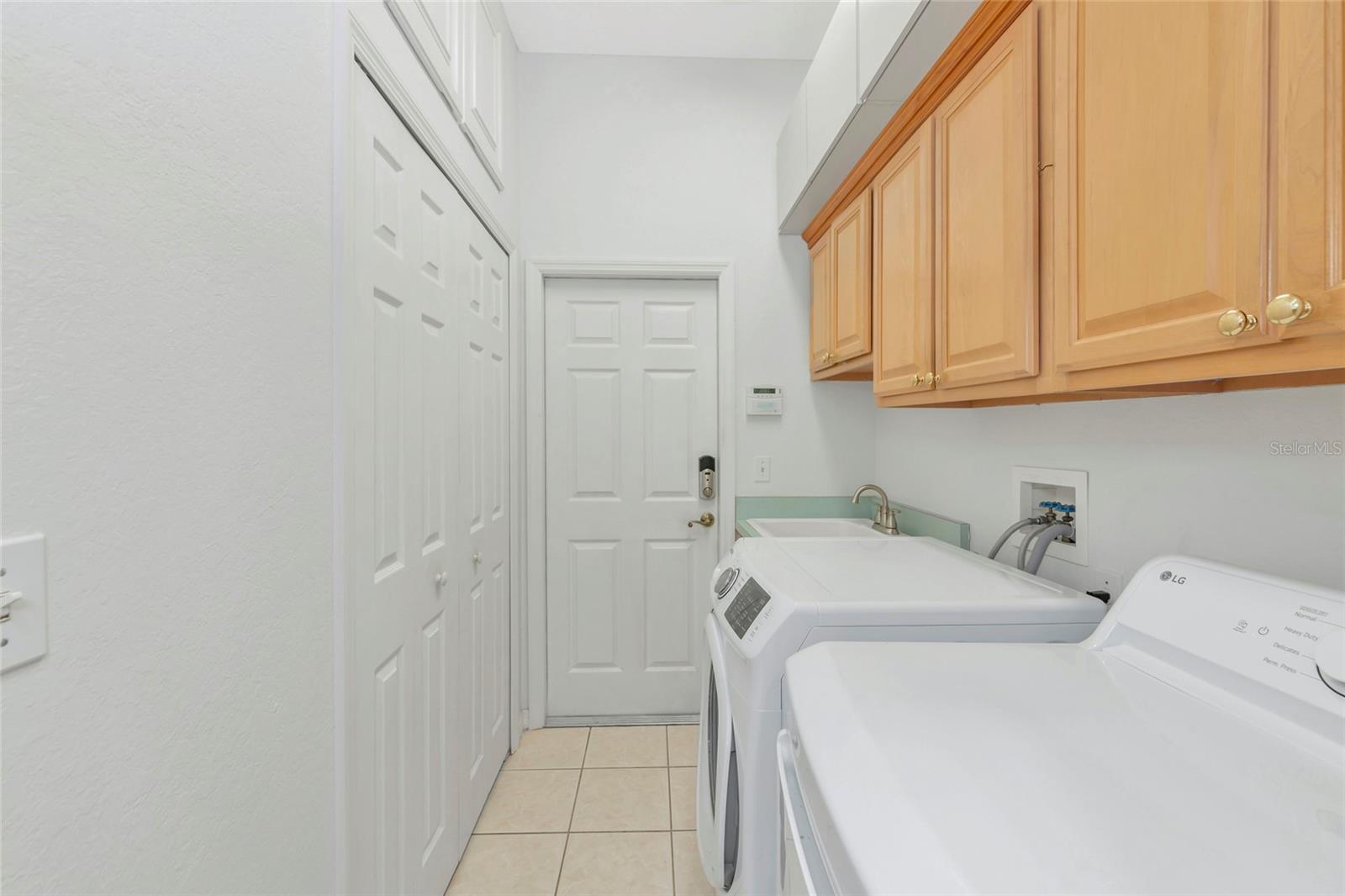 COUNTRY CREEK SUB PH I - Residential