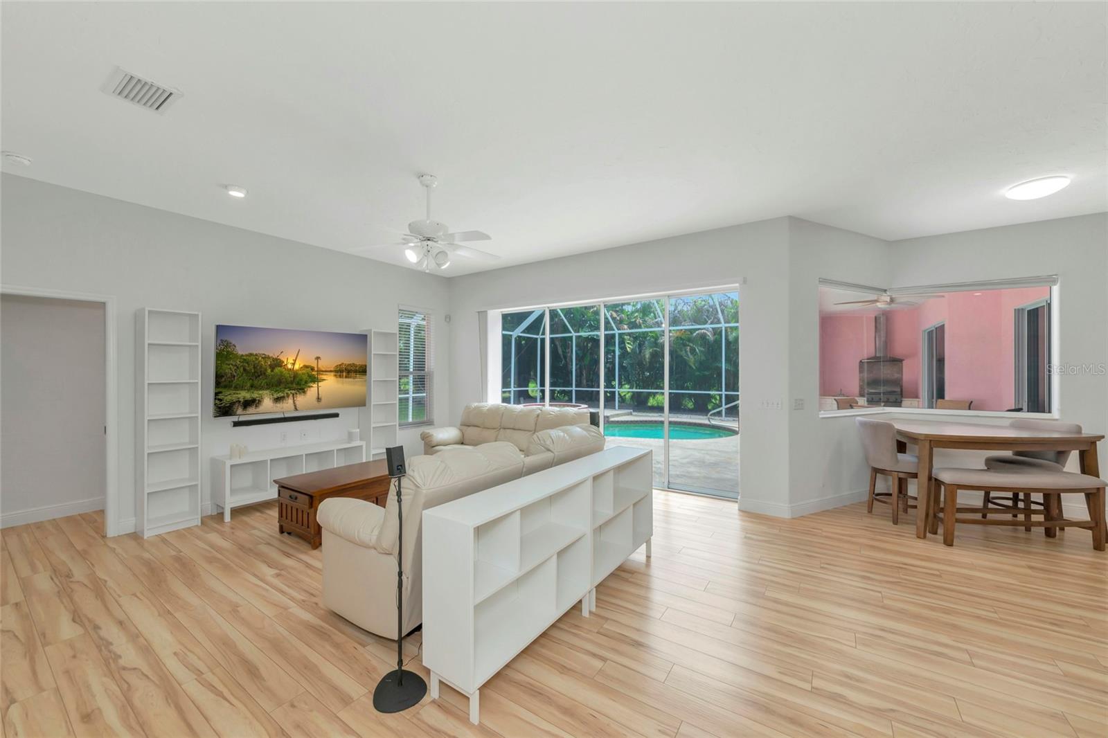 COUNTRY CREEK SUB PH I - Residential