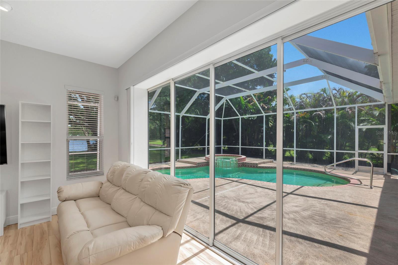 COUNTRY CREEK SUB PH I - Residential