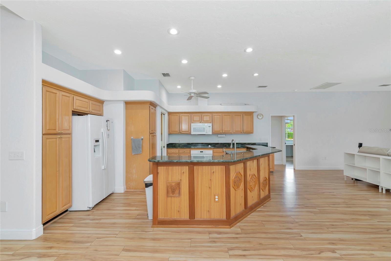 COUNTRY CREEK SUB PH I - Residential