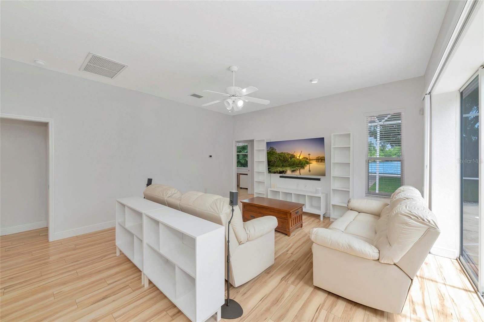 COUNTRY CREEK SUB PH I - Residential