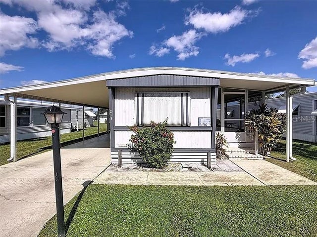 213 LAKESIDE RANCH CIRCLE