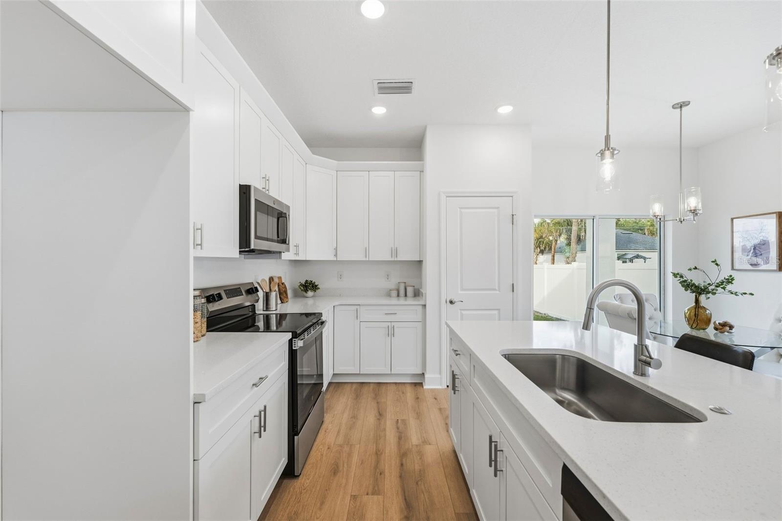 SEMINOLE PARK - Residential