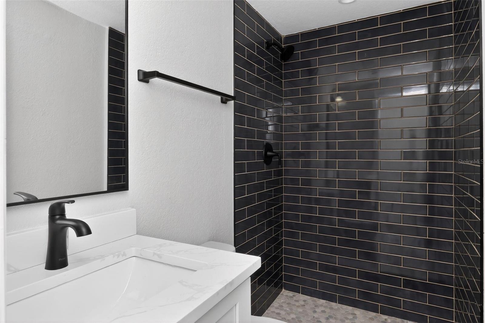 HIGHLAND PINES 5TH ADD - Residential