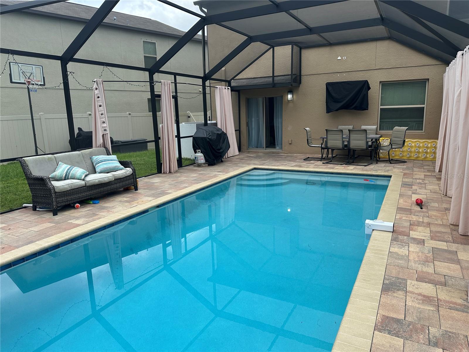 LAKESIDE PH 4 - Residential Lease