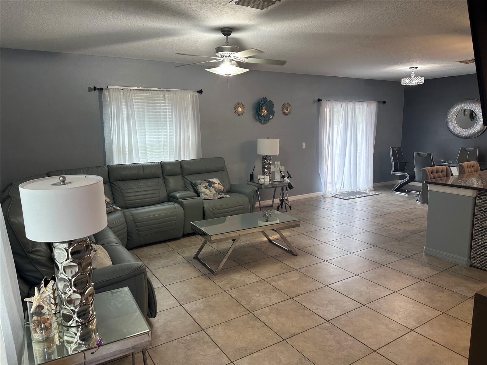 LAKESIDE PH 4 - Residential Lease