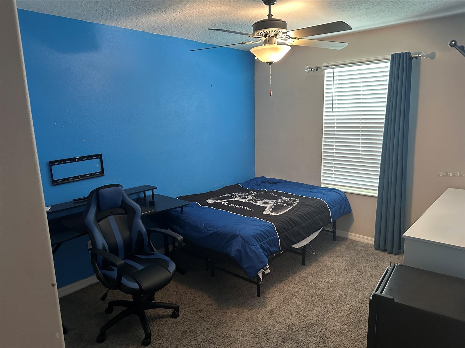 LAKESIDE PH 4 - Residential Lease