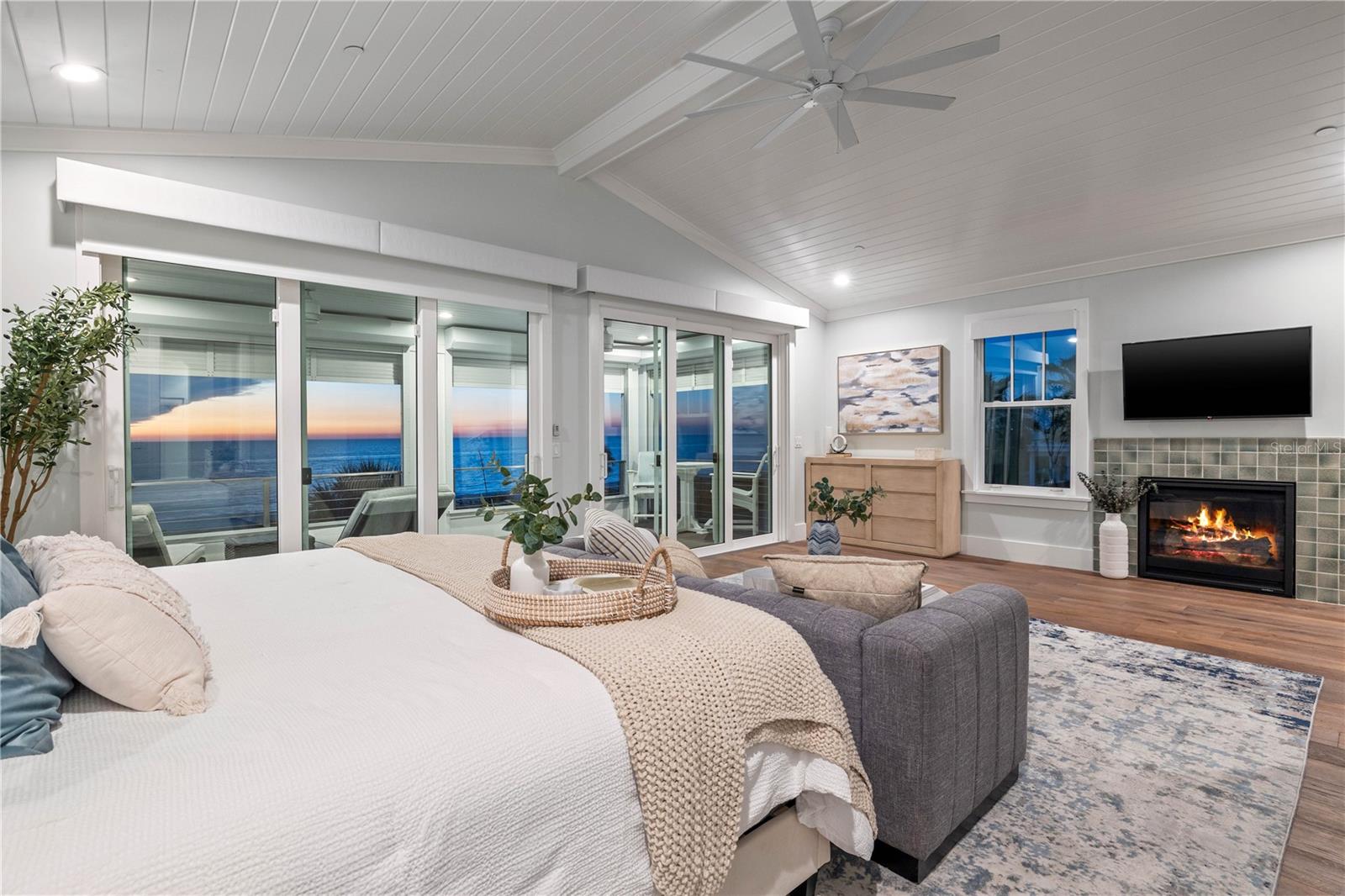 MOREY BEACH - Residential