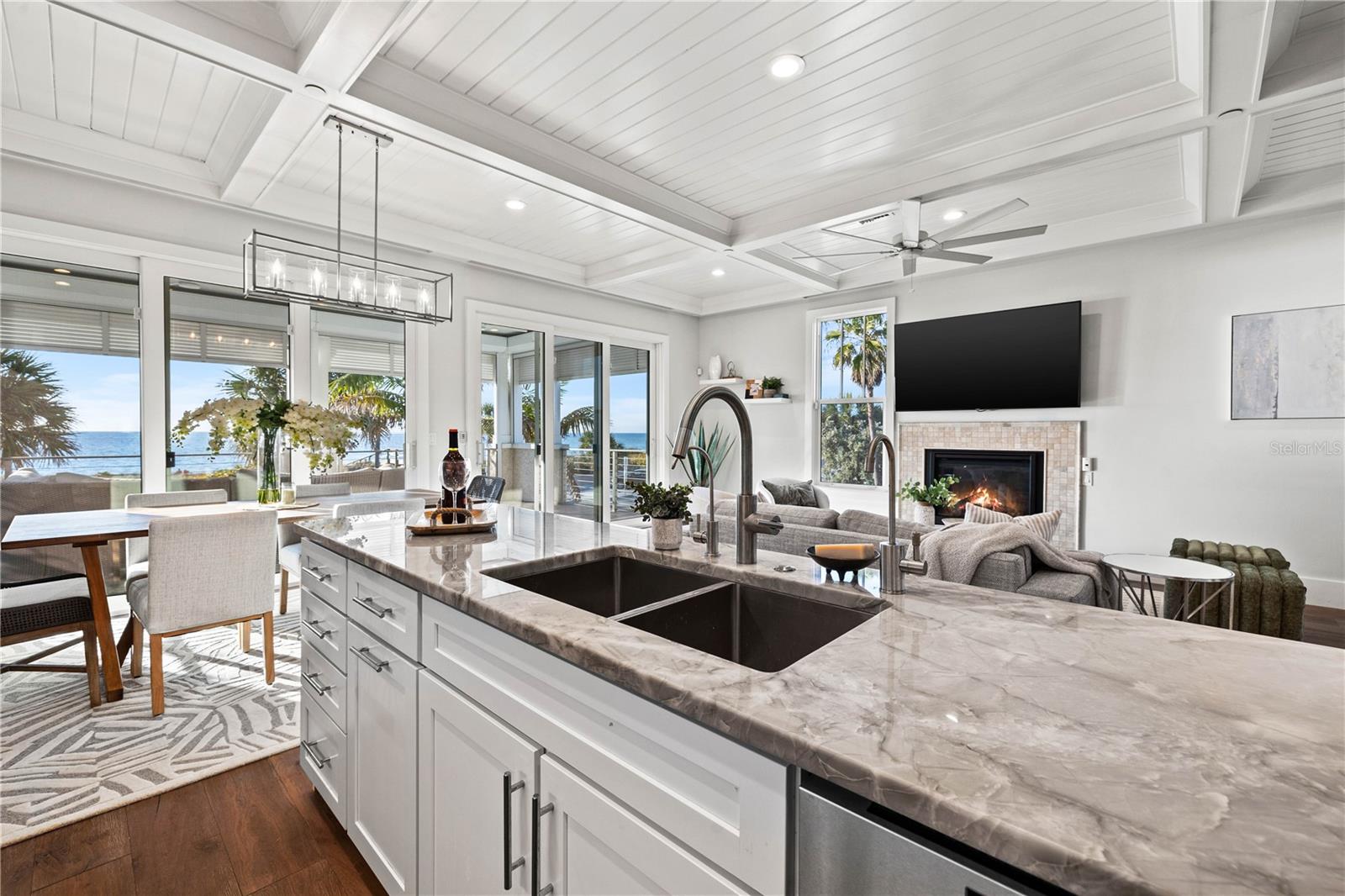 MOREY BEACH - Residential