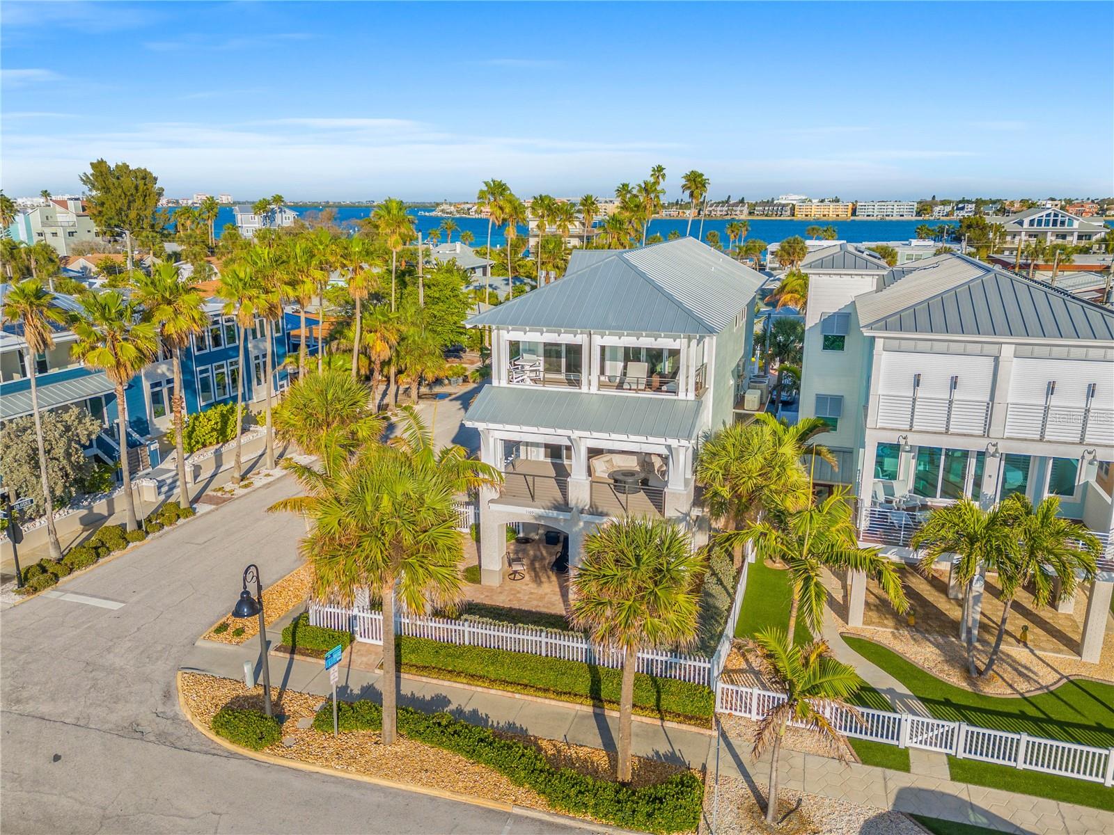 MOREY BEACH - Residential