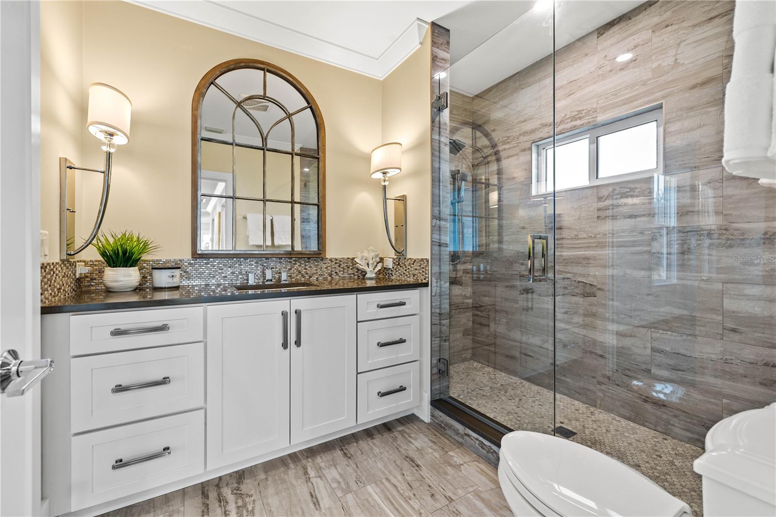 MOREY BEACH - Residential