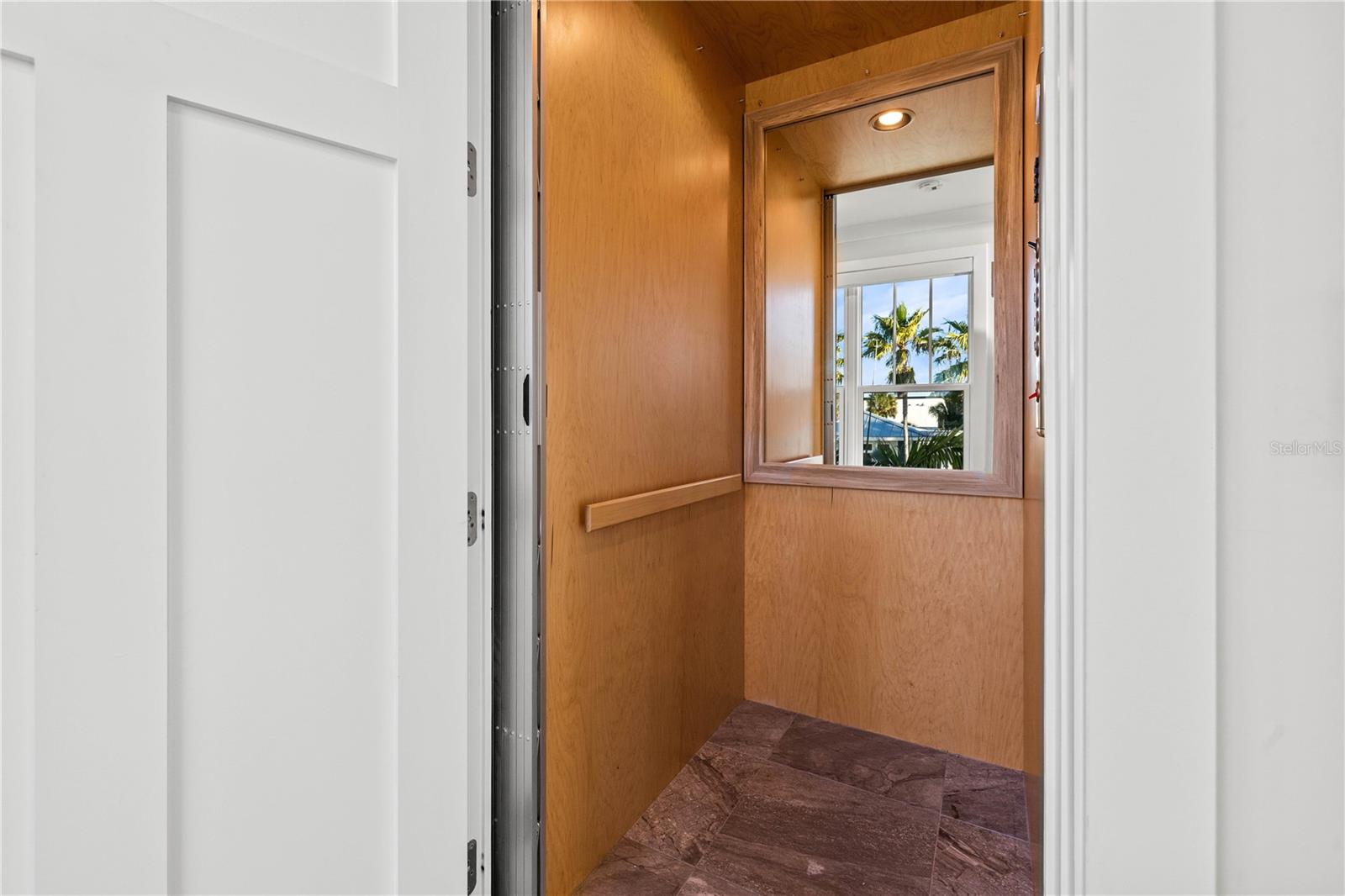 MOREY BEACH - Residential