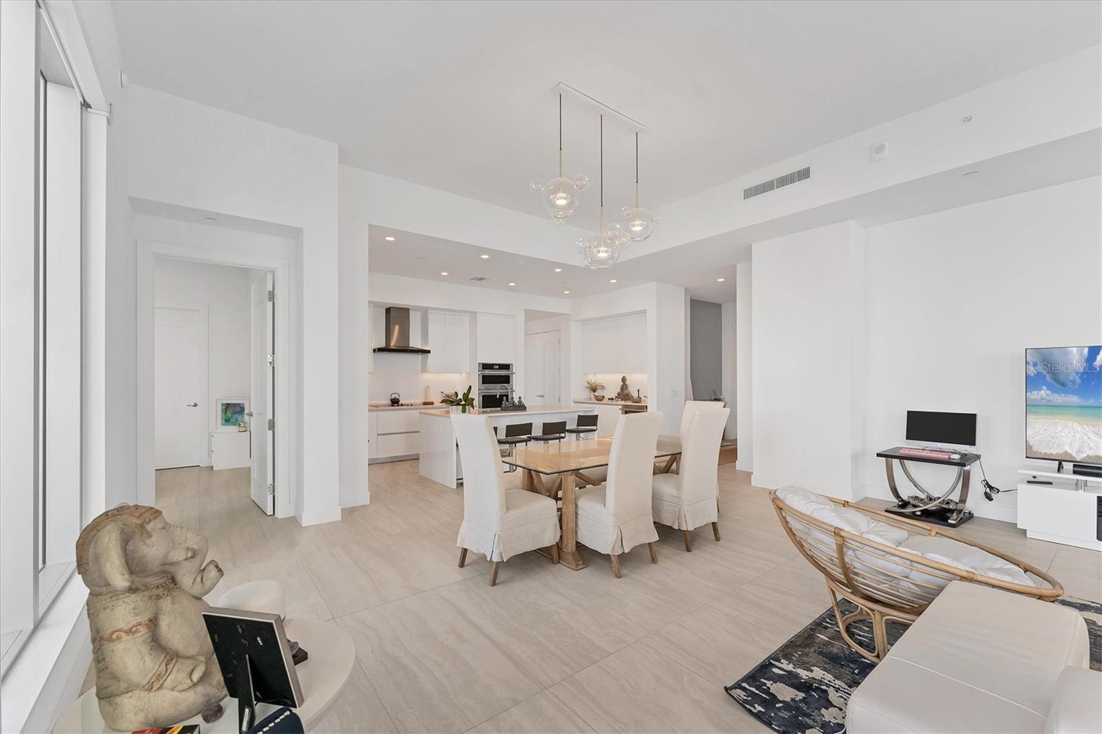 BAYSO SARASOTA CONDOMINIUM - Residential Lease