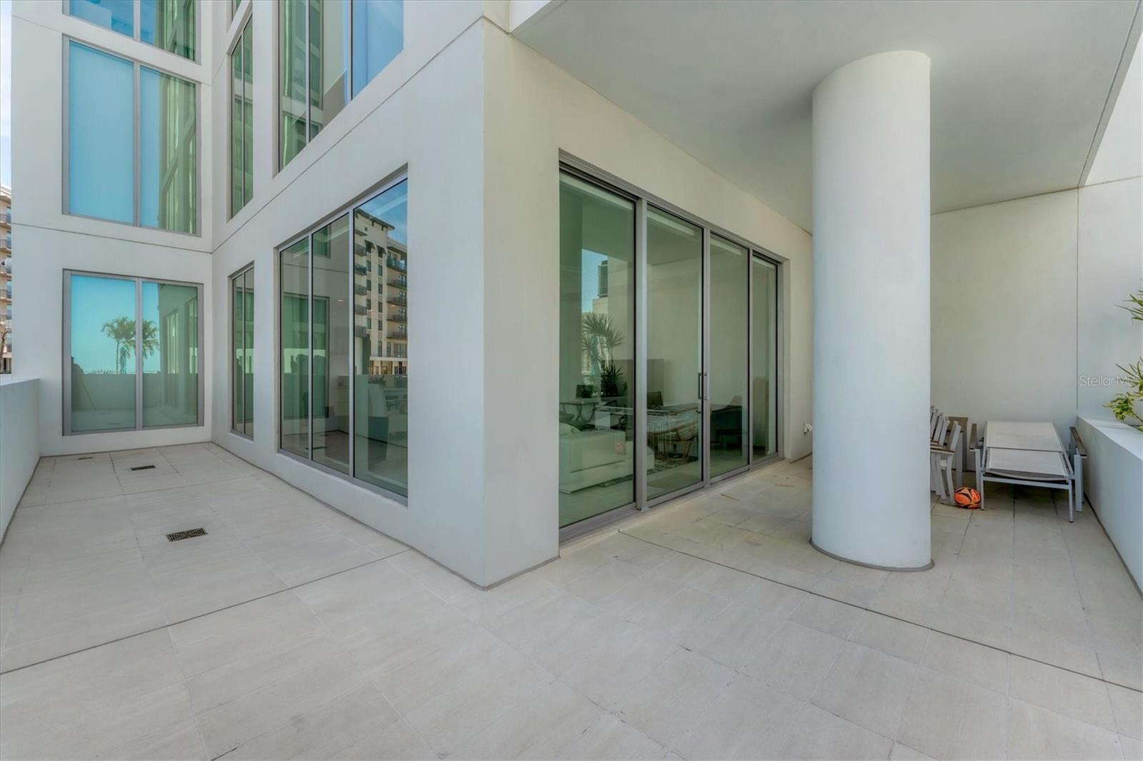 BAYSO SARASOTA CONDOMINIUM - Residential Lease
