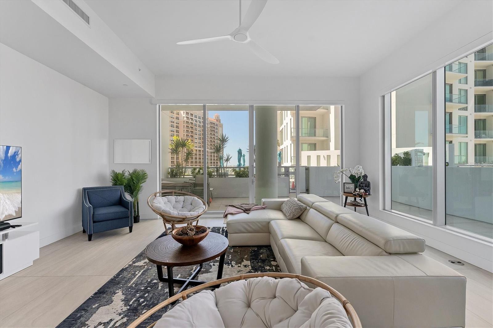 BAYSO SARASOTA CONDOMINIUM - Residential Lease