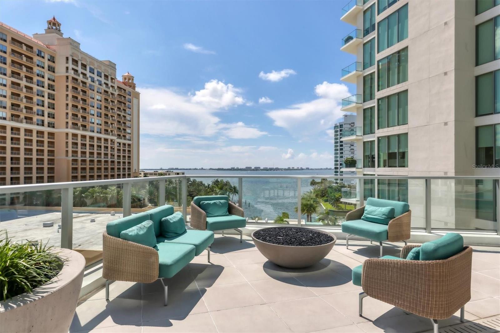 BAYSO SARASOTA CONDOMINIUM - Residential Lease