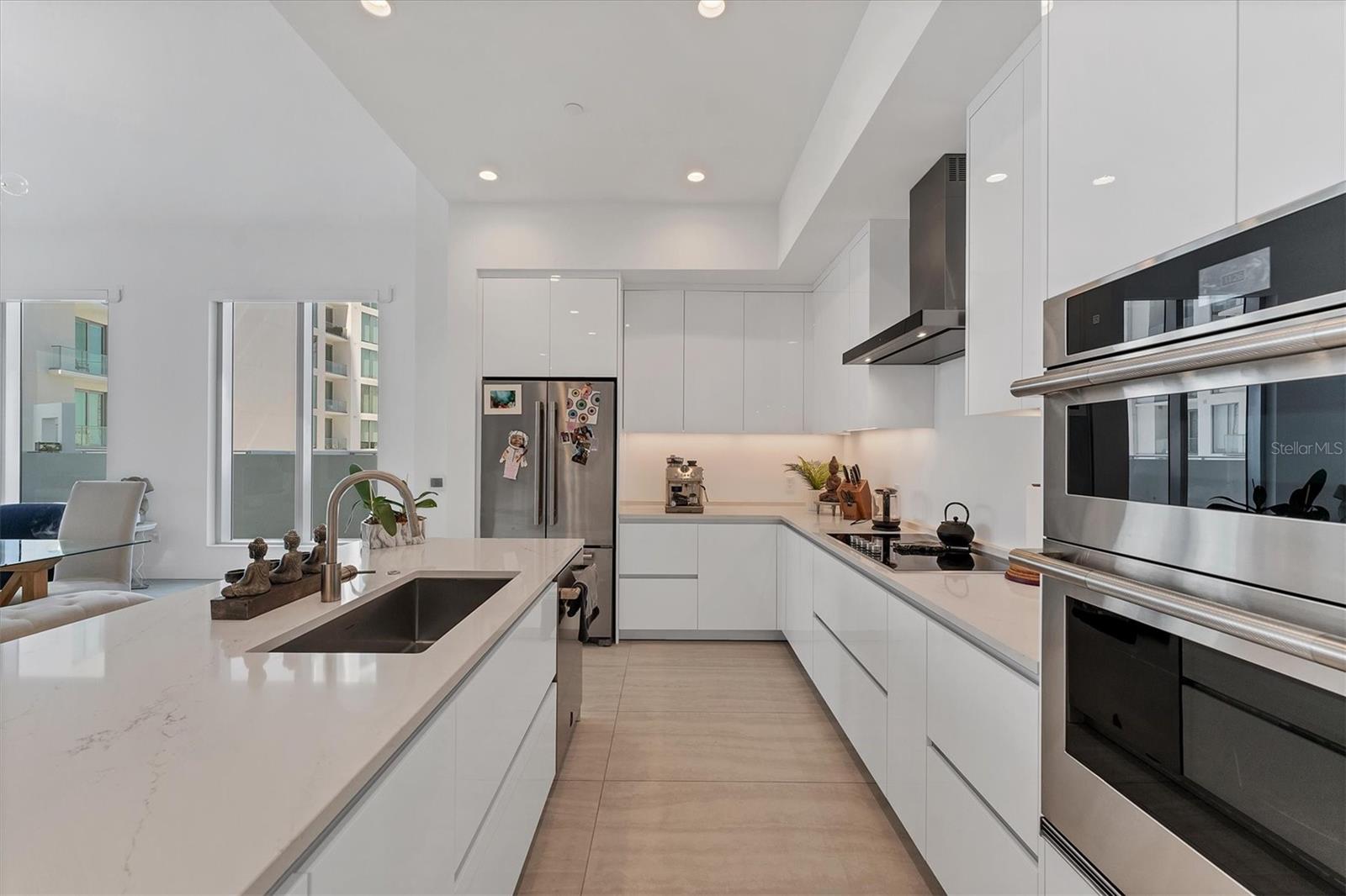 BAYSO SARASOTA CONDOMINIUM - Residential Lease