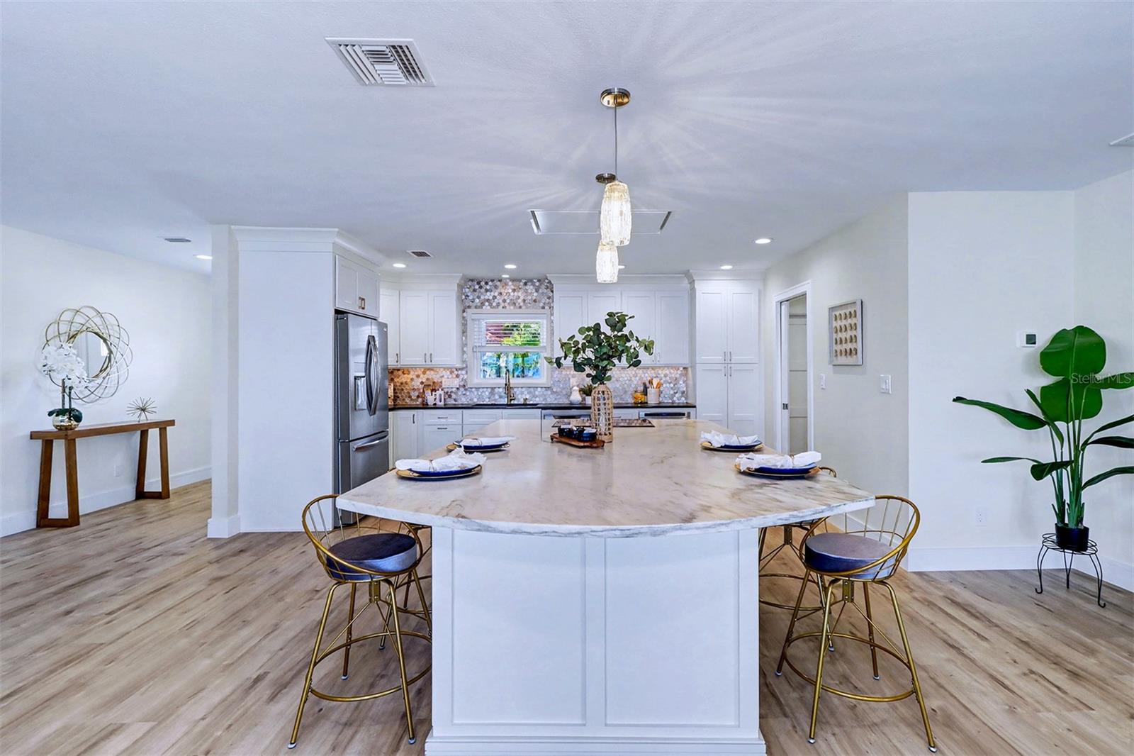 SUNRAY BEACH HOMES - Residential