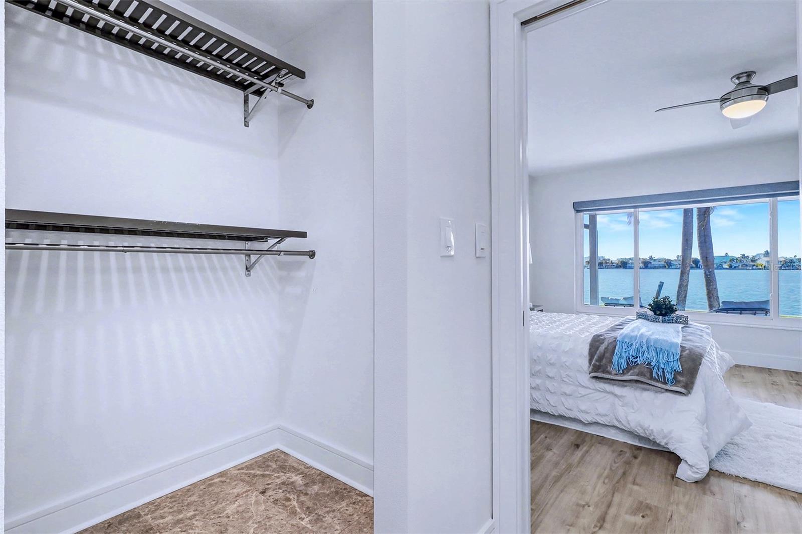 SUNRAY BEACH HOMES - Residential