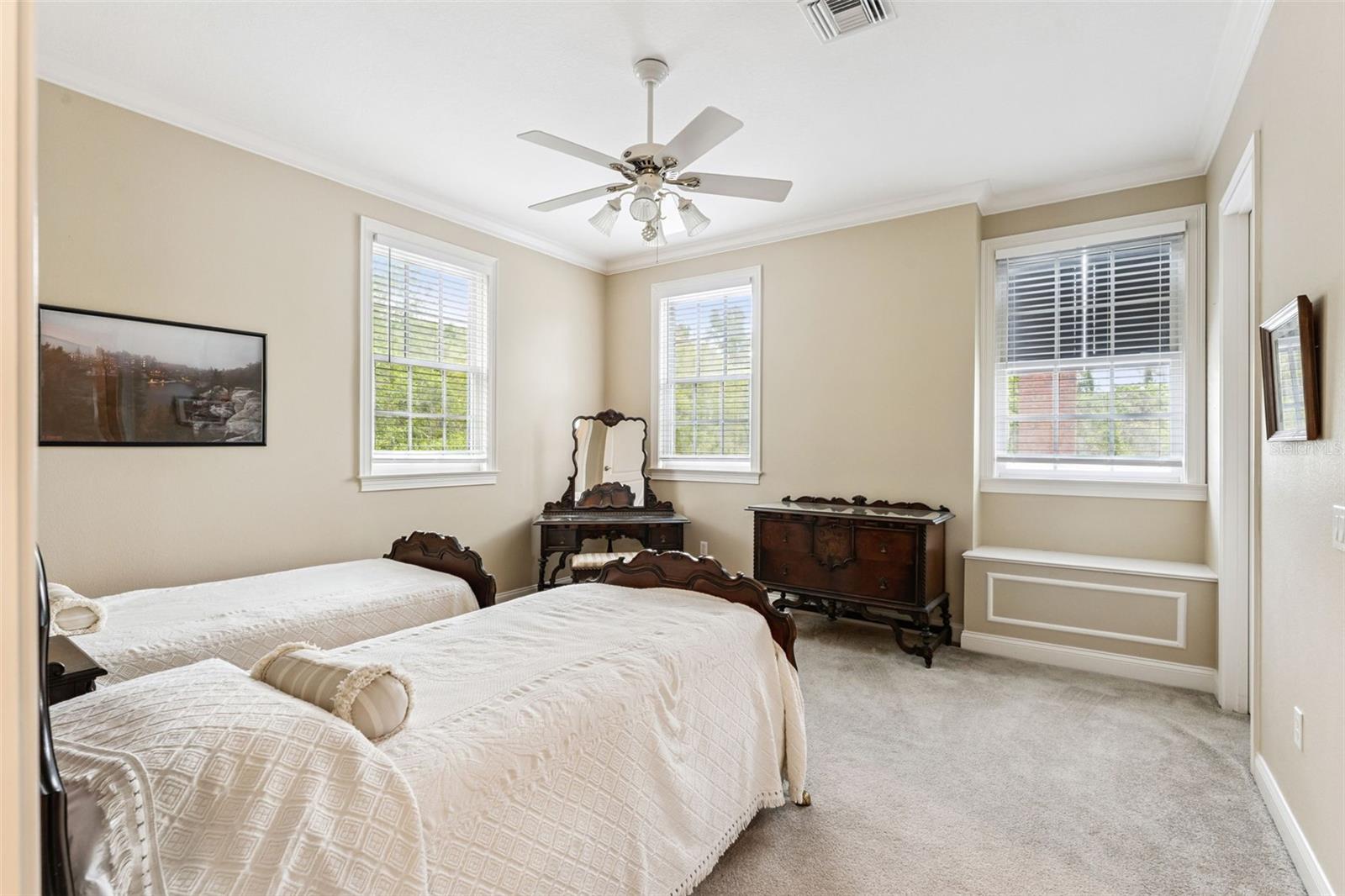 CELEBRATION WEST VILLAGE - Residential