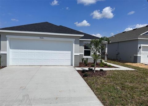 Photo of 9081 Oscraft Drive, Davenport, FL 33896 (MLS # S5121549)