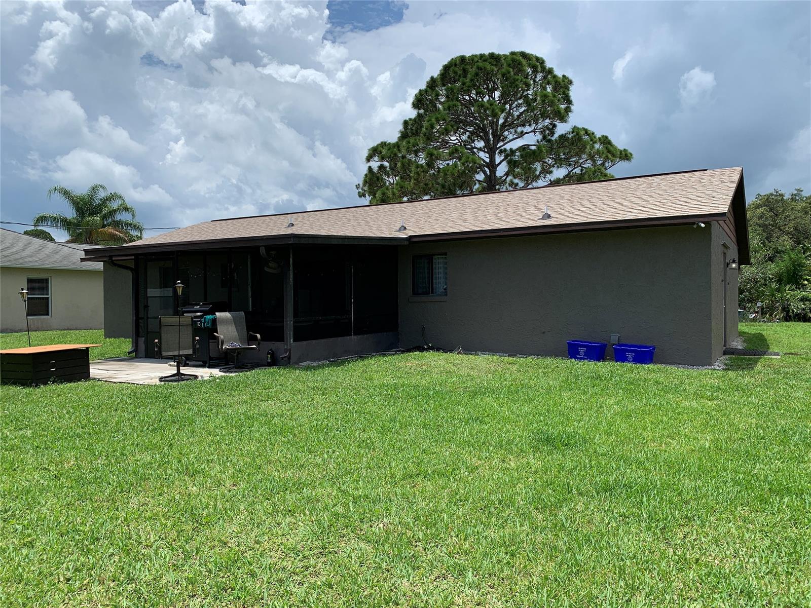 Florida Shores 01 - Residential