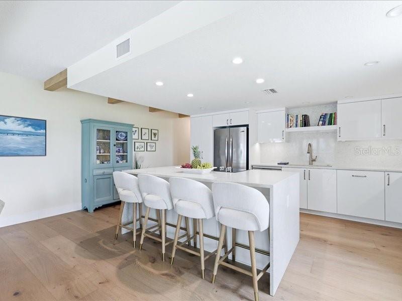 HEMINGWAY CONDO THE - Residential