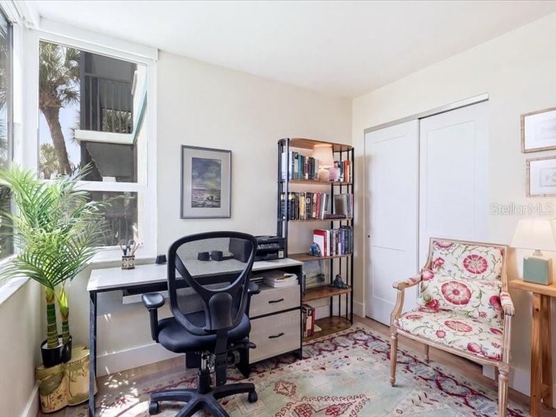 HEMINGWAY CONDO THE - Residential
