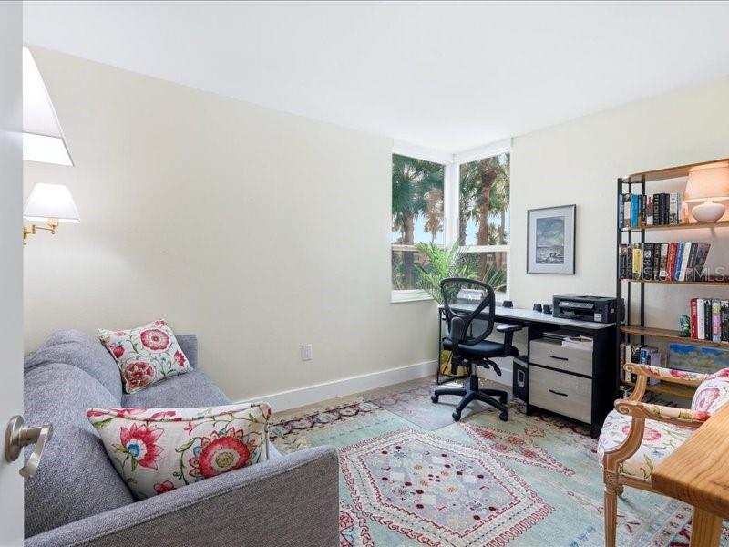HEMINGWAY CONDO THE - Residential