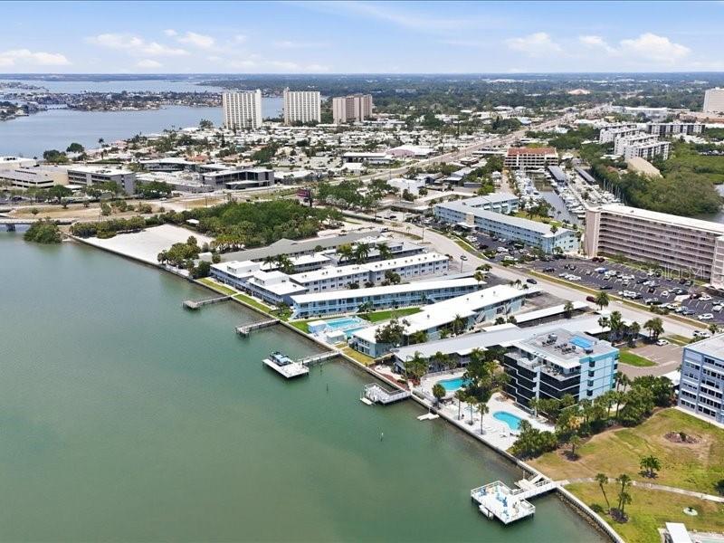 HEMINGWAY CONDO THE - Residential