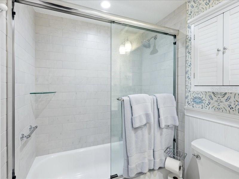 HEMINGWAY CONDO THE - Residential