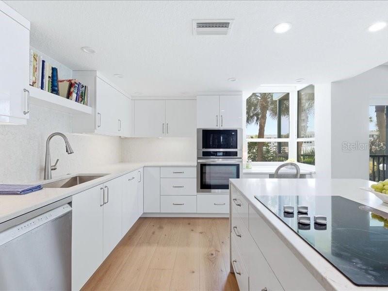 HEMINGWAY CONDO THE - Residential
