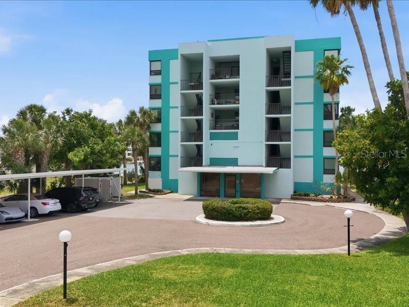 HEMINGWAY CONDO THE - Residential