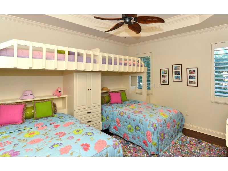 LONGBOAT KEY - Residential