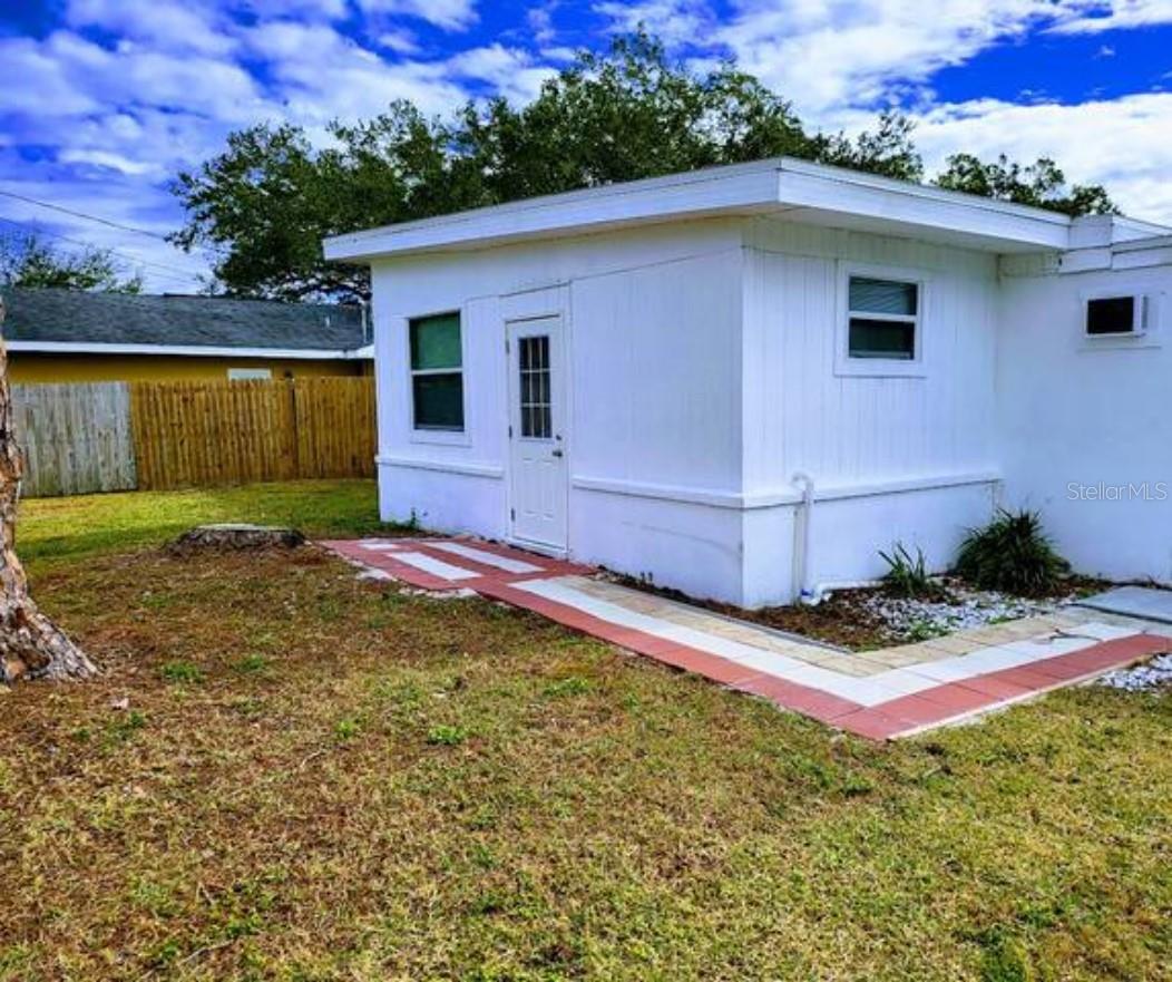 GARDEN MANOR SEC 1 - Residential Lease